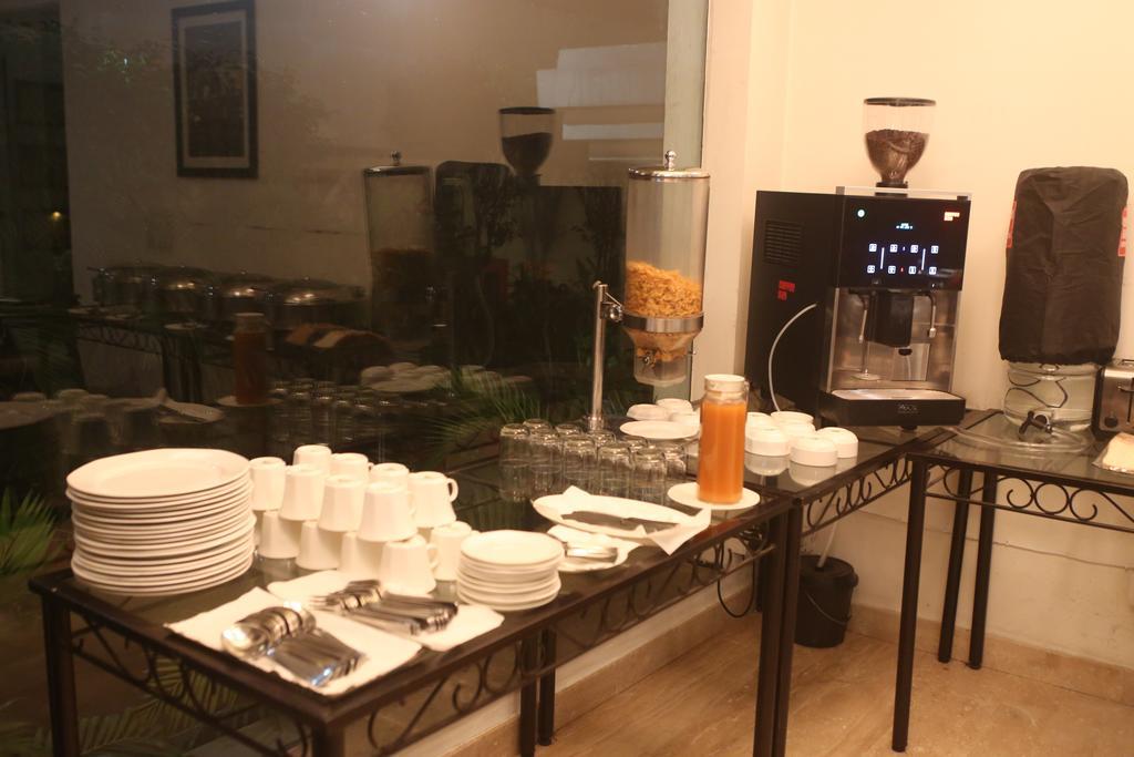 Hotel Mint Casa New Delhi Buitenkant foto