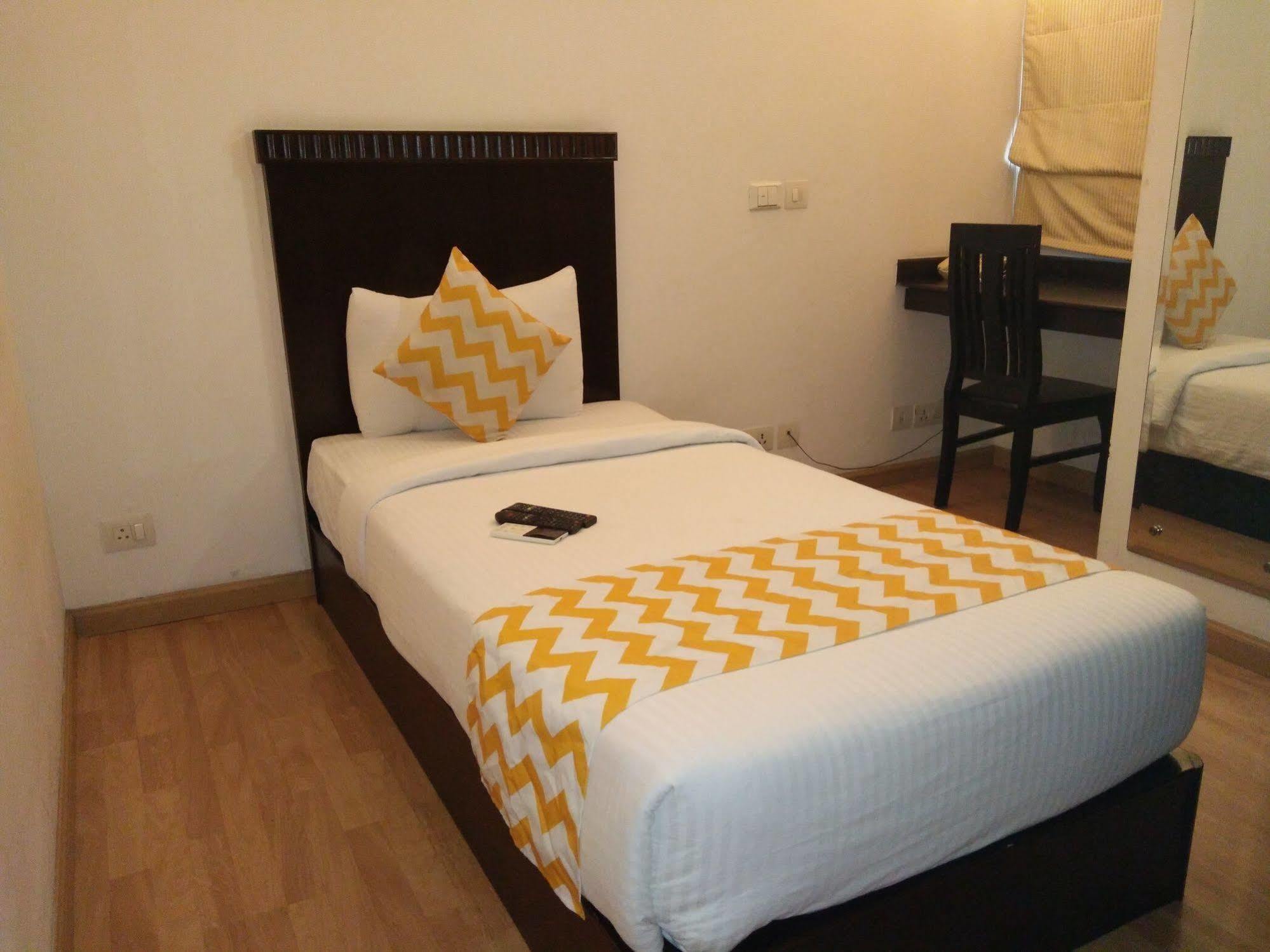 Hotel Mint Casa New Delhi Buitenkant foto